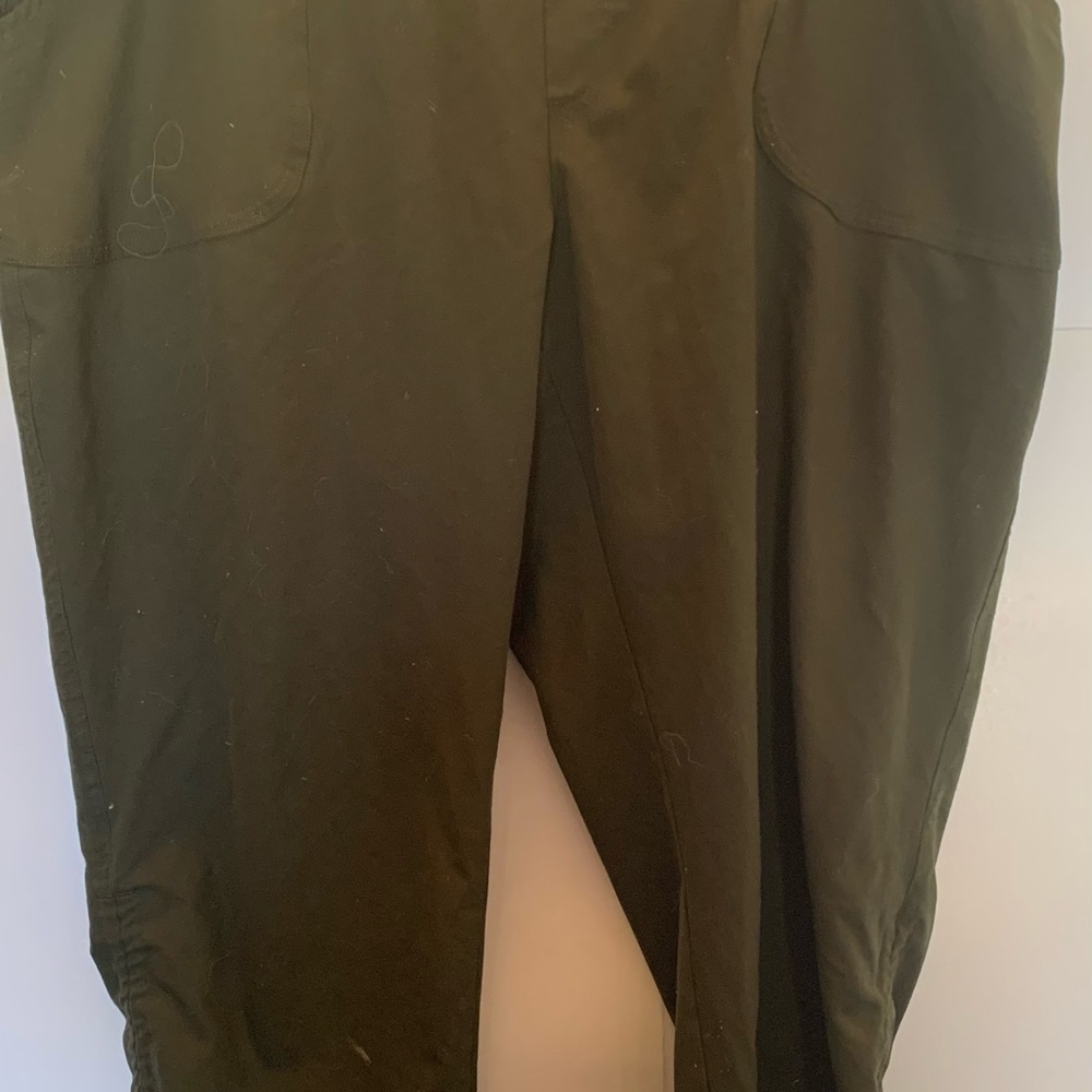 Women’s Made for Life Dark Green Cargo Pants Size XL Cropped